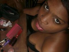 FeeClochette from xLoveCam