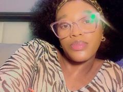 BootyBangerGoldie - female webcam at xLoveCam