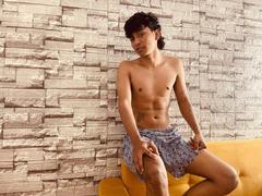 bracth1 - male webcam at ImLive