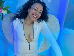 BrendaLive from xLoveCam