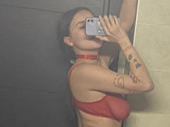 BrendaMoonx - female with black hair and  big tits webcam at xLoveCam