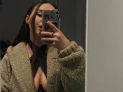 BrendaMoonx - female with black hair and  big tits webcam at xLoveCam