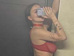 BrendaMoonx from xLoveCam