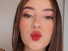 BrendaZambrano - female webcam at xLoveCam