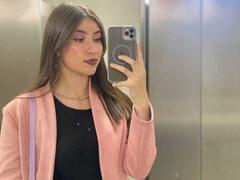 BrendaZambrano - female webcam at xLoveCam