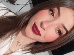 BrendaZambrano - female webcam at xLoveCam