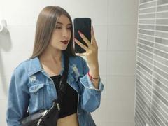BrendaZambrano - female webcam at xLoveCam