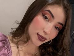 BrendaZambrano - female webcam at xLoveCam