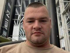 BrianJohnsons from xLoveCam