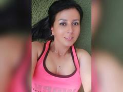 Briananice - female with black hair and  big tits webcam at xLoveCam