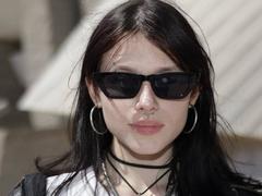 BridgetNorbury - female with black hair webcam at xLoveCam