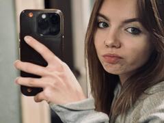 BrigetteLaurie - female with brown hair webcam at xLoveCam