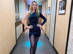 BrightBliss - female webcam at xLoveCam