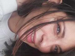 BrightLightz - female with  small tits webcam at xLoveCam