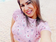 BrigiteWalsh - female with brown hair and  small tits webcam at xLoveCam