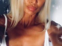 cynthyax from LiveJasmin
