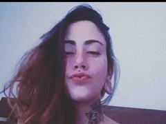 BrisaSweetx - female webcam at xLoveCam