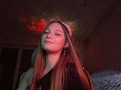 BrittanieManino - female with brown hair webcam at xLoveCam