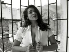 BronaSexy - female with black hair webcam at xLoveCam