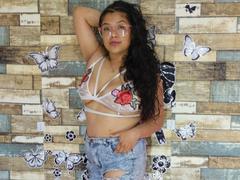 BrunetteLiaSex - female webcam at xLoveCam