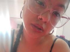 BrunetteLiaSex - female webcam at xLoveCam