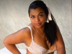 BrunetteScarlet - female with black hair webcam at xLoveCam