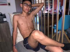 BryanSexxy - male webcam at xLoveCam