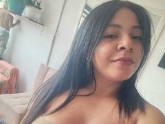 BubisBig - female with brown hair and  big tits webcam at xLoveCam