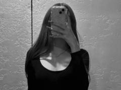 CalistaSwiatek - female with brown hair webcam at xLoveCam