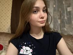 CalistaSwiatek - female with brown hair webcam at xLoveCam