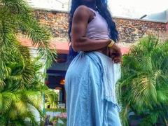 CambellCox - female with black hair webcam at LiveJasmin