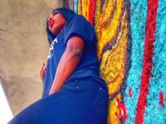 CambellCox - female with black hair webcam at LiveJasmin