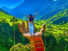 CambellCox - female with black hair webcam at LiveJasmin