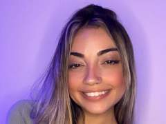 CameliaDeihl - female webcam at xLoveCam