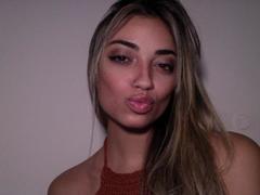 CameliaDeihl - female webcam at xLoveCam