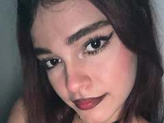 CameronBrown - female with red hair webcam at xLoveCam