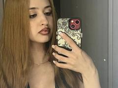 CameronVient - female with brown hair webcam at xLoveCam