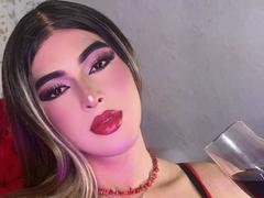 CamiRouxX - blond shemale webcam at xLoveCam