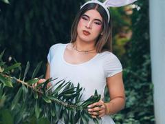 CamiRouxX - blond shemale webcam at xLoveCam
