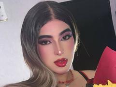 CamiRouxX - blond shemale webcam at xLoveCam
