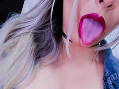 CamilaBardot - blond female webcam at xLoveCam