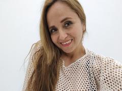 CamilaLux - blond female with  big tits webcam at xLoveCam
