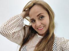 CamilaLux - blond female with  big tits webcam at xLoveCam