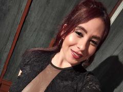 CamillePaulis - female with brown hair webcam at xLoveCam