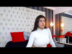 CamilePretty from xLoveCam
