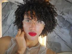 CamilleCedrik - shemale webcam at xLoveCam