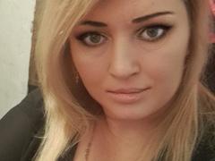 CamilleJazz - female with brown hair and  small tits webcam at xLoveCam