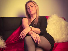 CamilleMullerr - blond female with  big tits webcam at xLoveCam