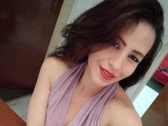 CamillePaulis - female with brown hair webcam at xLoveCam