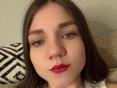CammieRosalie - female with brown hair and  big tits webcam at xLoveCam